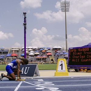 Fotoğraf Umuda Koşan Kızlar