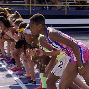 Fotoğraf Umuda Koşan Kızlar