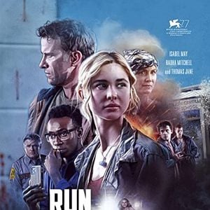 Fotoğraf Koş Saklan Dövüş