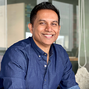 Fotoğraf Raj Nidimoru