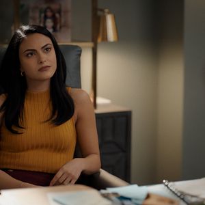Fotoğraf Camila Mendes