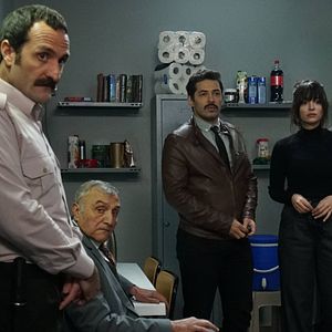 Fotoğraf Karanlık Şehir Hikayeleri: Kilit