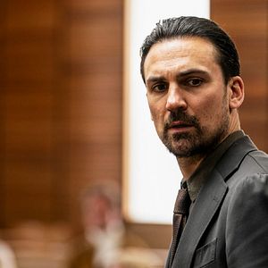 Fotoğraf Henry Lloyd-Hughes