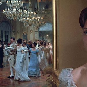 Fotoğraf Voyna i mir