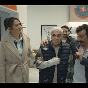 Fotoğraf Zoraki Misafir