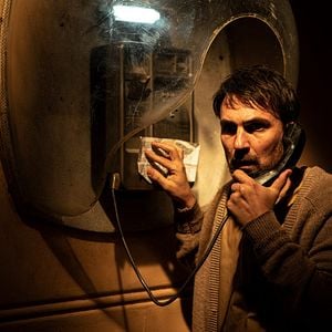 Fotoğraf Henry Lloyd-Hughes