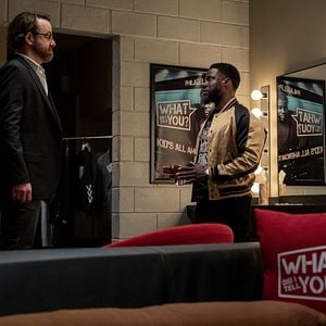 Fotoğraf Paul Adelstein