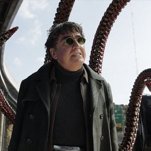 Fotoğraf Alfred Molina