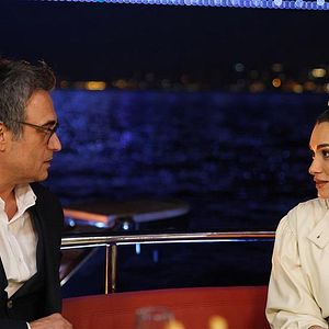 Fotoğraf Annemizi Saklarken