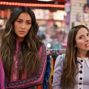 Fotoğraf Shay Mitchell