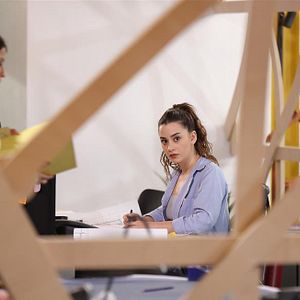 Fotoğraf Annemizi Saklarken