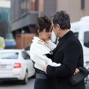 Fotoğraf Annemizi Saklarken