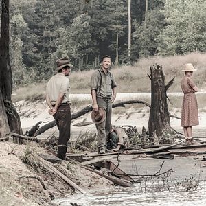 Fotoğraf Logan Marshall-Green