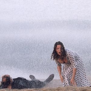 Fotoğraf Sonsuzluk ve Bir Gün