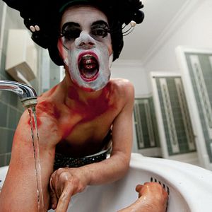 Fotoğraf One Zero One - Die Geschichte von Cybersissy & BayBjane