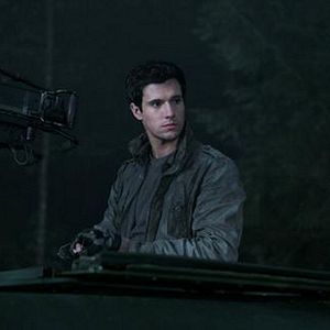 Fotoğraf Falling Skies