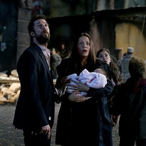 Fotoğraf Moon Bloodgood