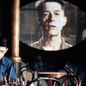 Fotoğraf Bin Dokuz Yüz Seksen Dört