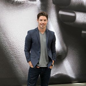Fotoğraf Josh Henderson