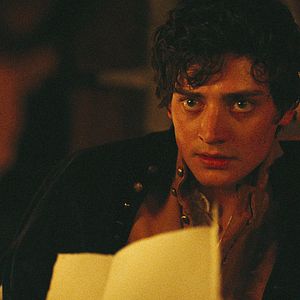 Fotoğraf Aneurin Barnard