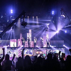 Fotoğraf One Direction: This Is Us