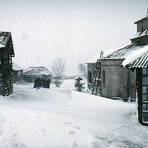 Fotoğraf Tepelerin Ardında