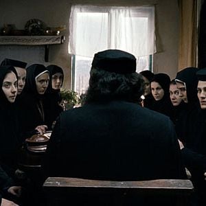 Fotoğraf Tepelerin Ardında