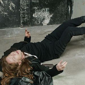 Fotoğraf Zayıflığın Esareti