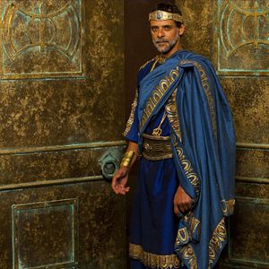 Fotoğraf Alexander Siddig