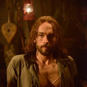 Fotoğraf Tom Mison
