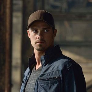 Fotoğraf Jay Ryan (III)