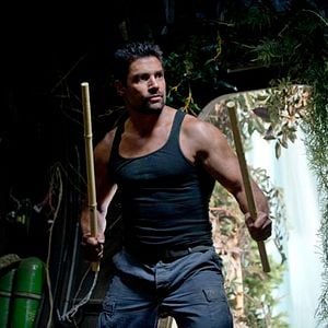 Fotoğraf Manu Bennett