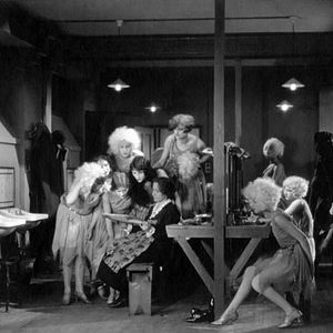 Fotoğraf Lodger: A Story of the London Fog