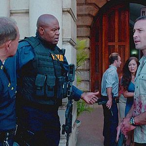 Fotoğraf Alex O'Loughlin