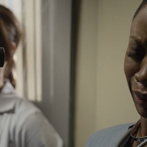 Fotoğraf Emily Hampshire