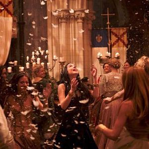 Fotoğraf Adelaide Kane