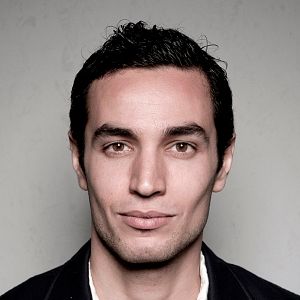 Fotoğraf Adam Bakri