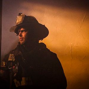 Fotoğraf Taylor Kinney