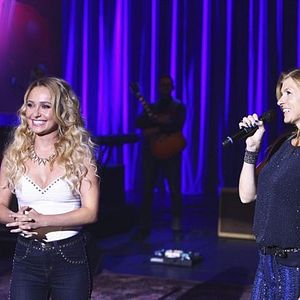 Fotoğraf Connie Britton