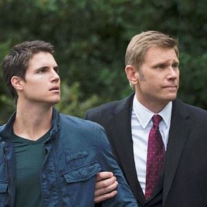 Fotoğraf Robbie Amell