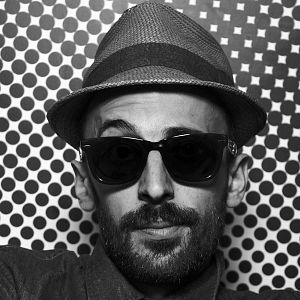 Fotoğraf Inside Out: The People's Art Project