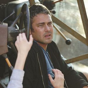 Fotoğraf Taylor Kinney