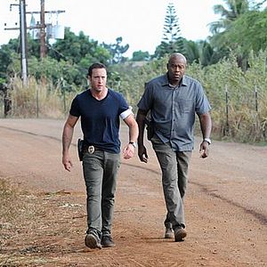 Fotoğraf Alex O'Loughlin