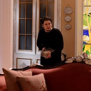 Fotoğraf Yalan Dünya