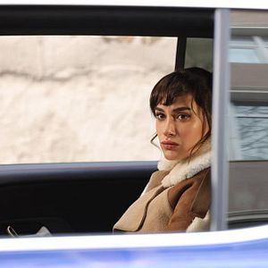 Fotoğraf Annemizi Saklarken