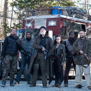 Fotoğraf The Survivalist