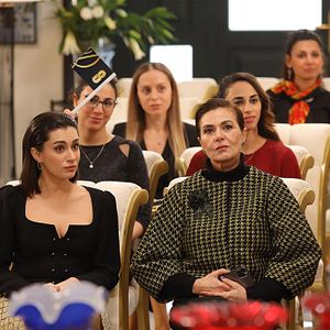 Fotoğraf Annemizi Saklarken