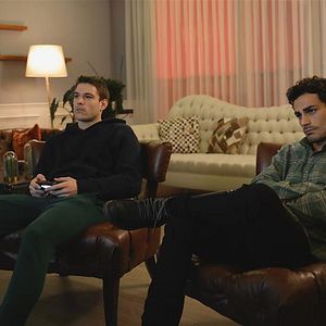 Fotoğraf Annemizi Saklarken