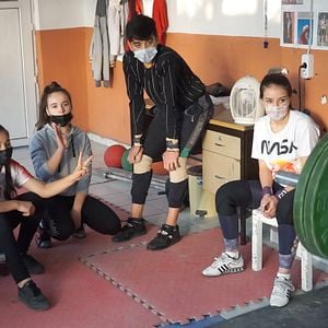 Fotoğraf Üç Kızın Hikayesi