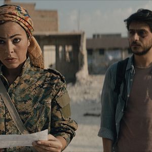 Fotoğraf Broken Keys